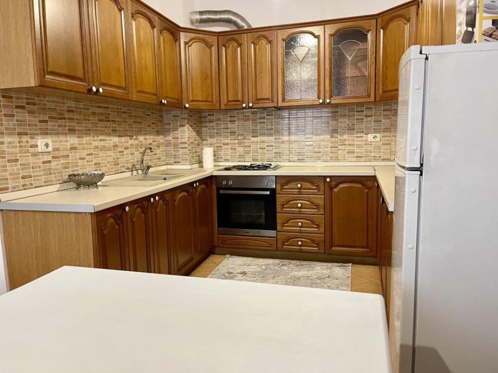 In Affitto Appartamento 2+1+1 Balcone