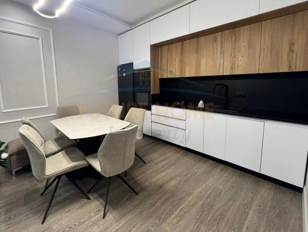 Rent, Apartment 2+1+2, Rose Garden, Tirana.