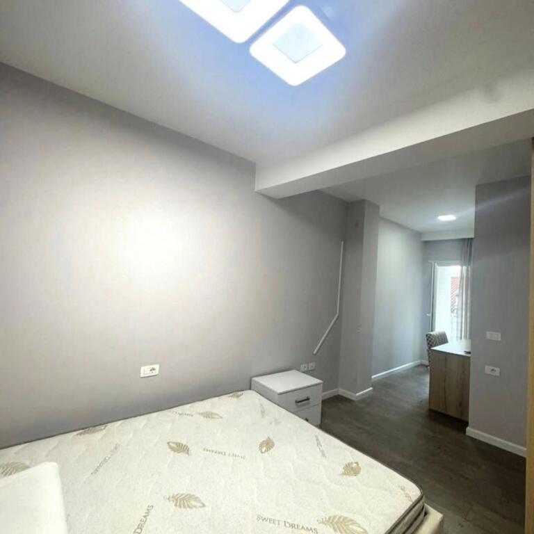 For sale Duplex + Yard Kodra e Diellit 2 (Extension) Duplex 2+1+Veranda