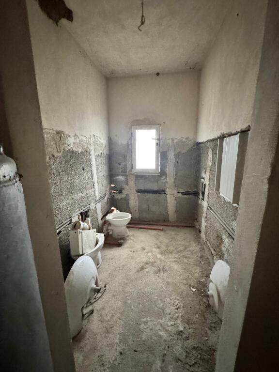 🏡 VENDESI PRIVATA SU DUE PIANI IN VENDITA – KODRA E PRIFTIT