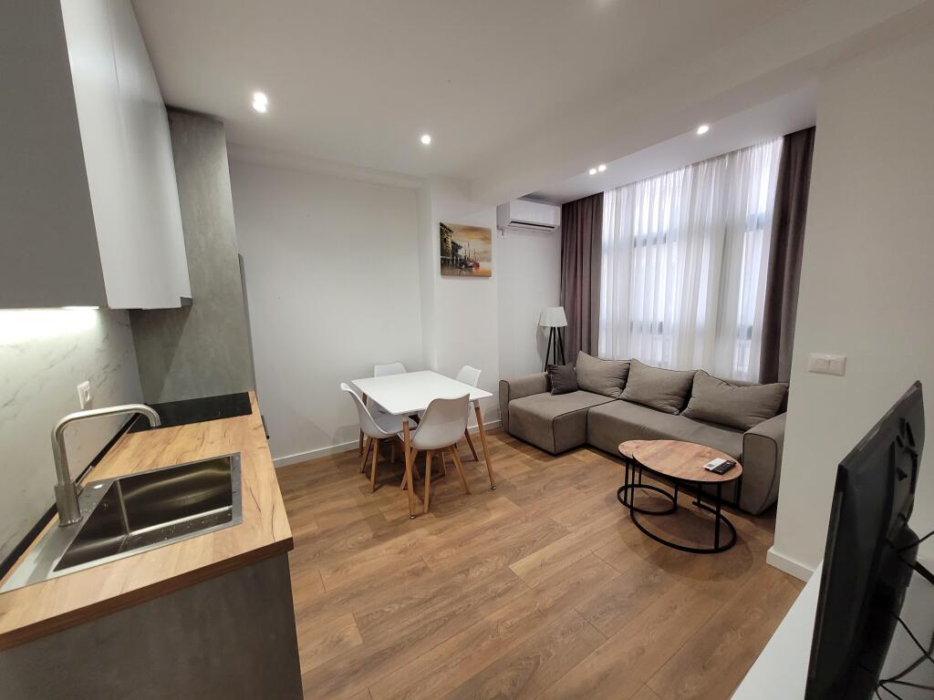 For rent 1+1 Paris Municipality 550€