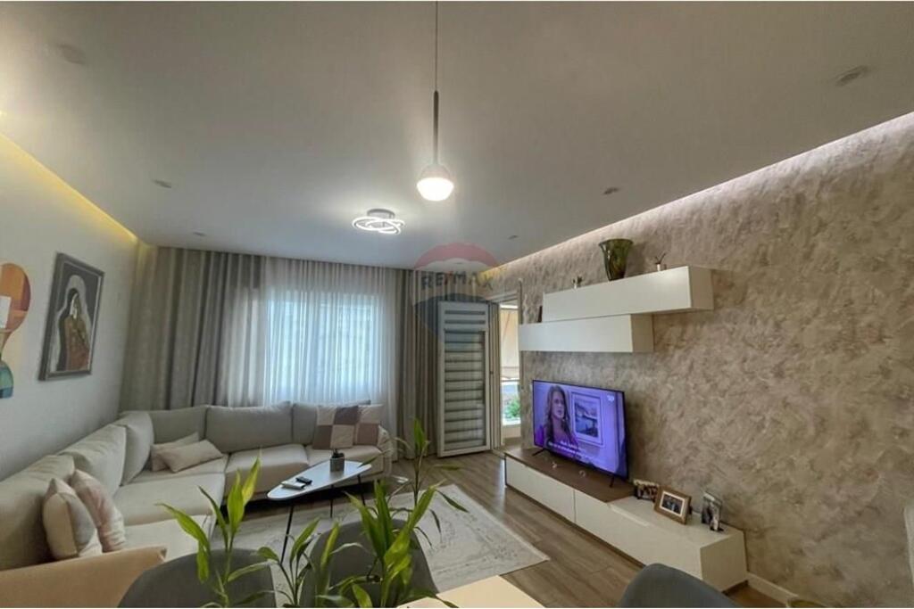 Appartamento - In Vendita - Kodra e Priftit, Tirana