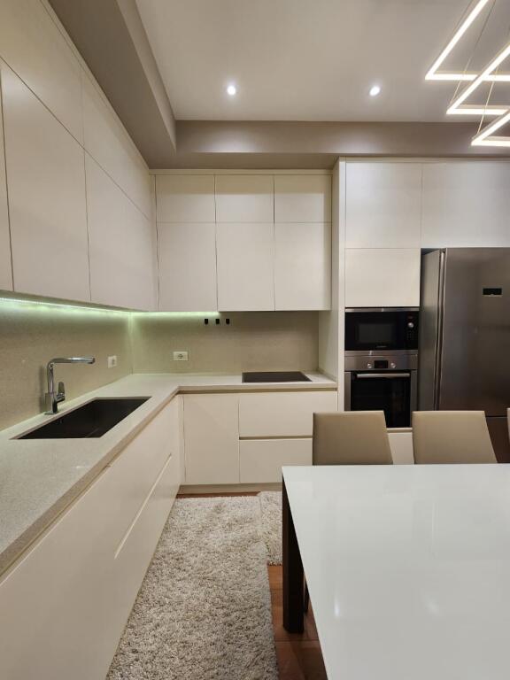 🏡 Vilë Moderne 2-Katëshe 📍Rezidenca Kodra e diellit 1 / Oborr Privat &amp; Parkim 3+1+3wc verandë&amp; oborr || 490.000eu