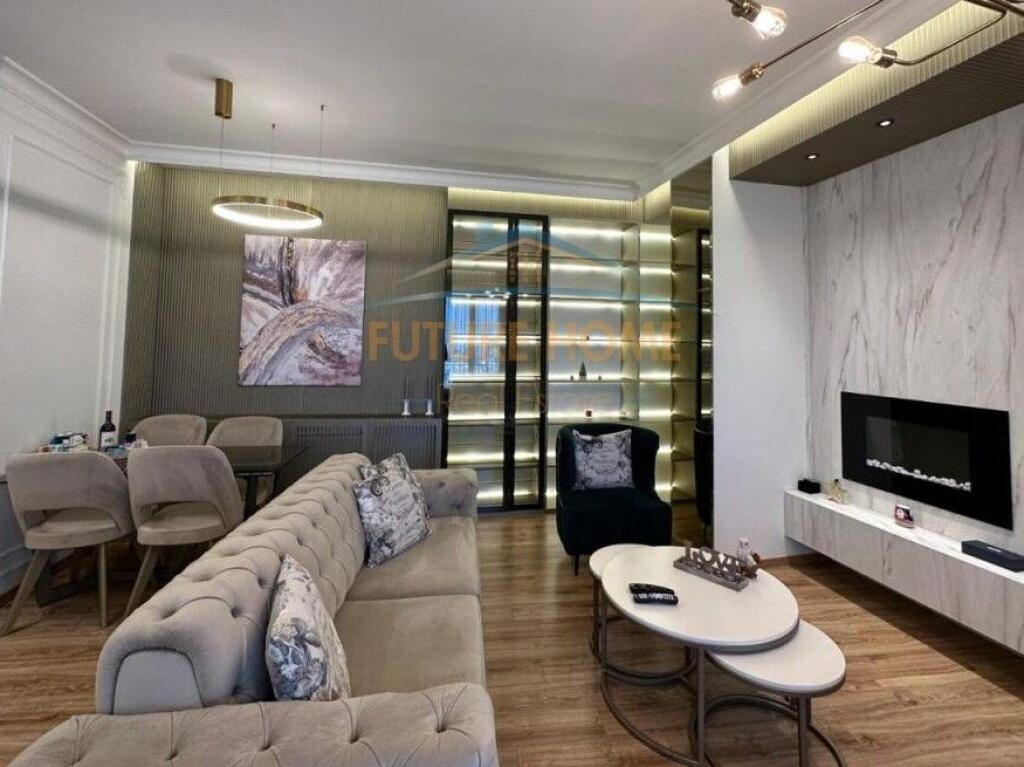 Affitto, Appartamento 2+1+parcheggio, Park Gate!