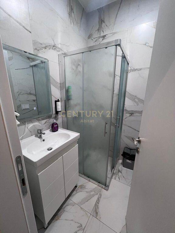 APARTAMENT 1+1 ME QIRA| MYSLYM SHYRI- pranë Rrugës së Kavajës