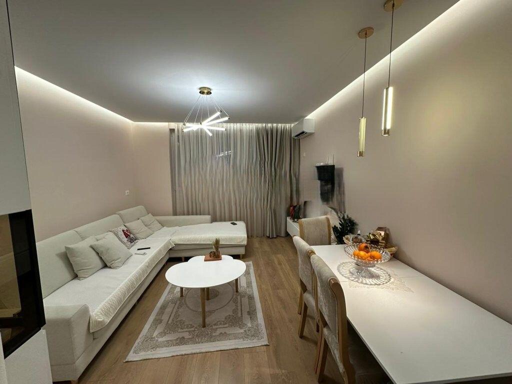 In vendita, Appartamento 1+1+ Posto Auto, Shkozë ! 110,000 €