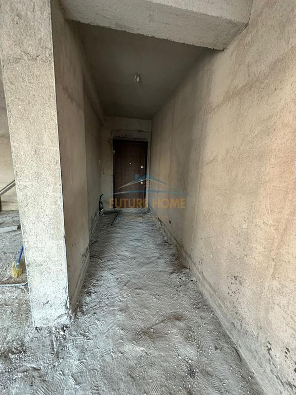 Shitje, Penthouse, Bulevardi Zhan Dark,Tiranë..