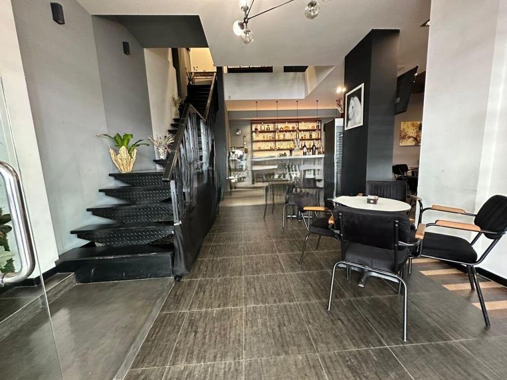 JEPET ME QERA AMBIENT DUPLEX TEK KOMUNA E PARISIT 2,000 € /Muaj