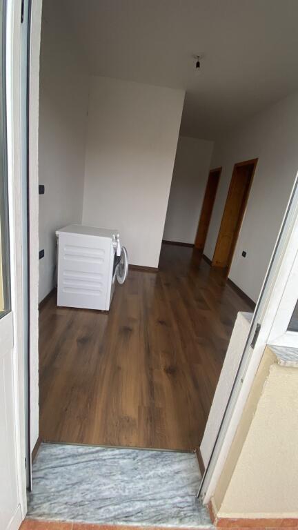 🏢 Jepet me Qira Apartament 1+1 – Liqeni Artificial