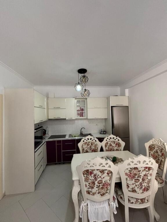 Apartament me qera 2+1 tek kodra e diellit