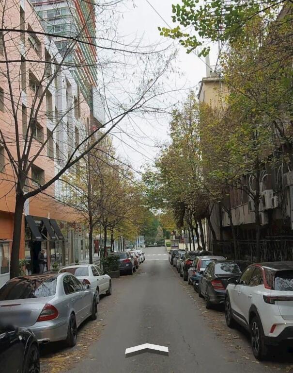 OFFICE FOR RENT 130 M2 RTSH 2200 EURO