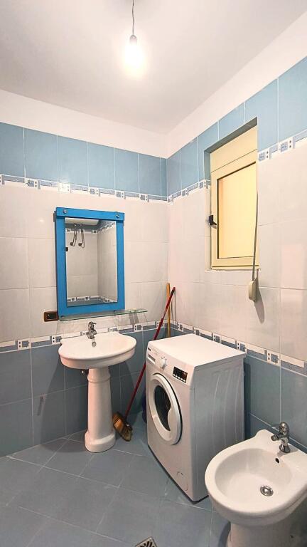 Apartament shume i madhe ne Lungomare