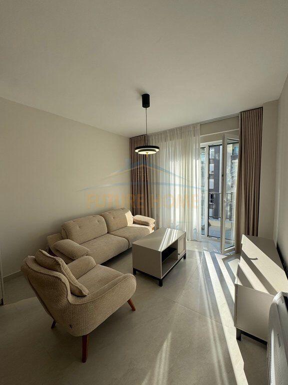 Qera Apartament 2+1+Post Parkimi,Komuna e Parisit