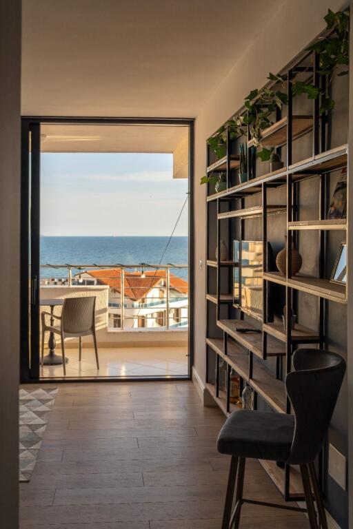 Appartamento 2+1+2 in affitto   Vista mare completa a Currila