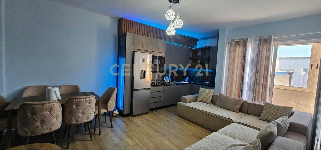 APPARTAMENTO 2+1 IN AFFITTO IN SPIAGGIA, DURAZZO - 600€\MESE