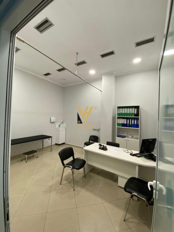 SHOP FOR RENT 134 M2 IN DON BOSKO 2,000 EURO