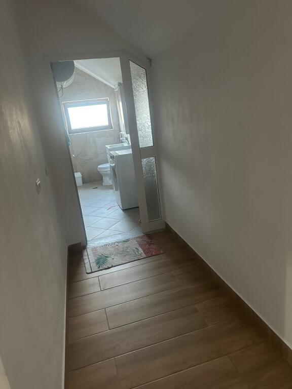 APARTAMENT 2+1. 350 EURO.ALI DEM