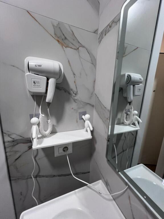 APPARTAMENTO 1+1 IN AFFITTO| MYSLYM SHYRI- vicino a Rruga e Kavajës