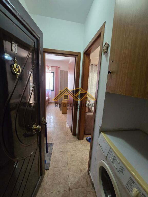 Apartament 1+1 për Qira tek Shkembi Kavajes, Durrës