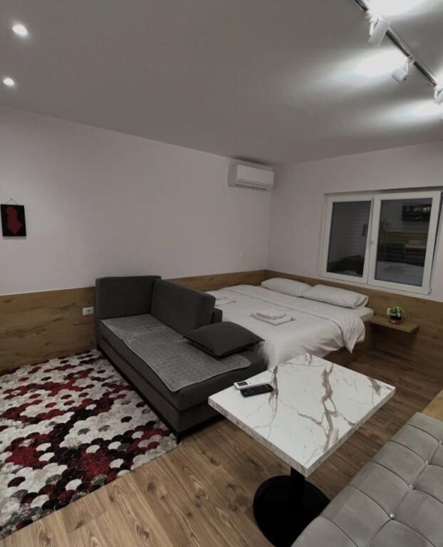 Garsonier Me Qera Ne Qender (ID BG158) Tirane