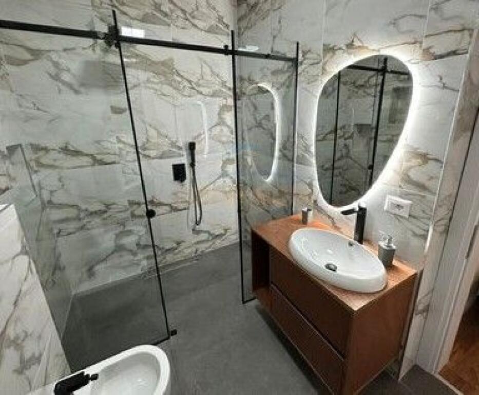 Affitto, Appartamento 2+1+Posto auto, Lago Secco, Tirana.