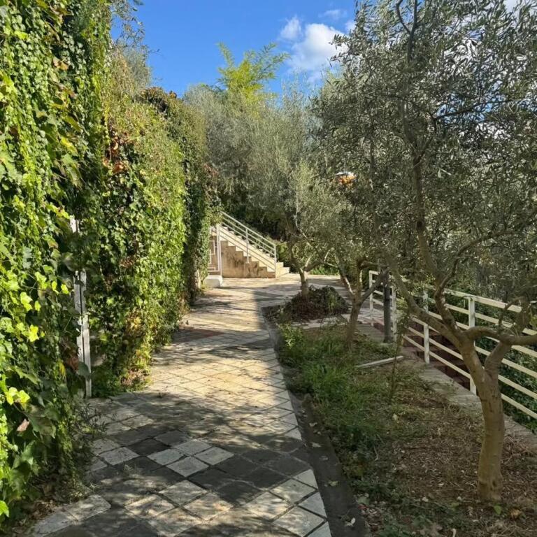 For sale Duplex + Yard Kodra e Diellit 2 (Extension) Duplex 2+1+Veranda