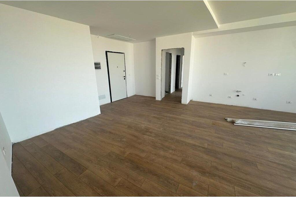 OFFICE SPACE FOR RENT AT LAKE VIEW!