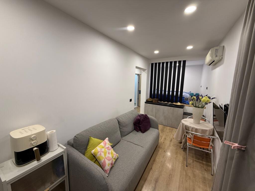 📣 MONOLOCALE IN AFFITTO (Papafingo) 📍 Mercato Elettrico, Vicino a Pedonale 💶 45.000 Leke/Mese ✨  