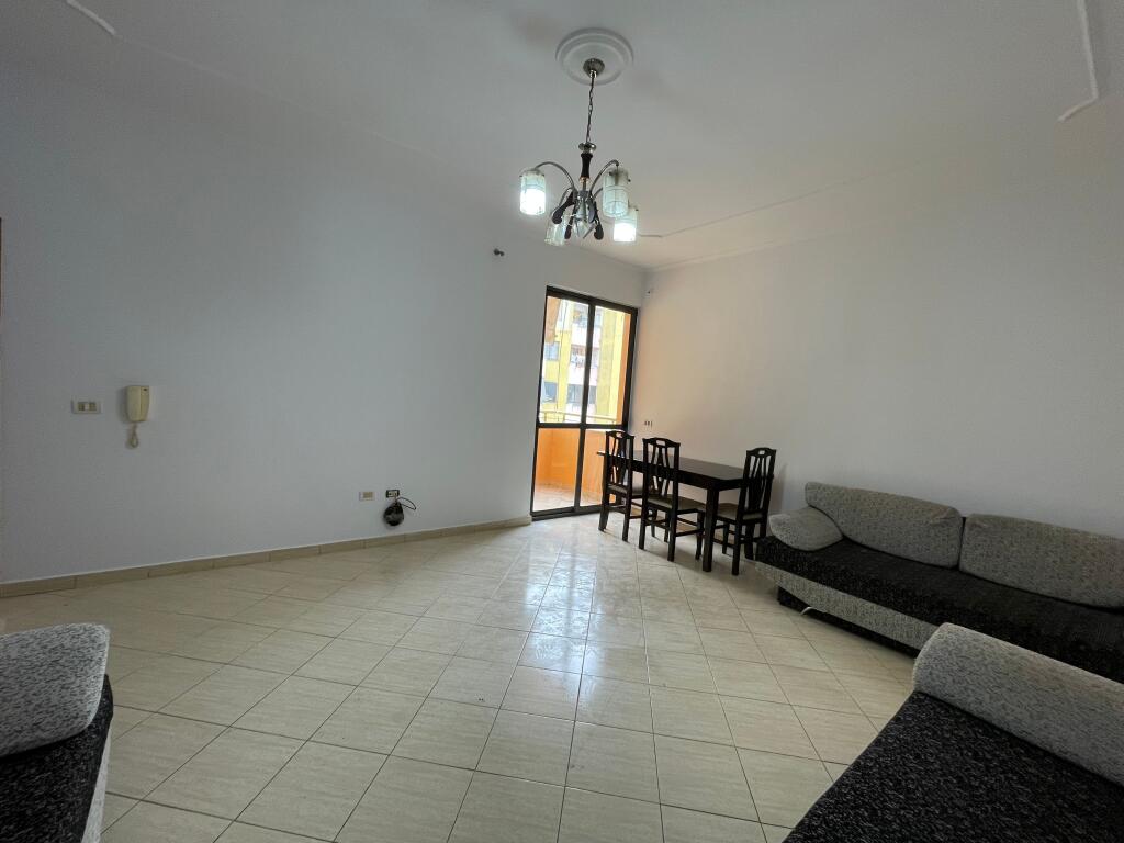 Apartament 1+1 Shitet ne Yzberisht