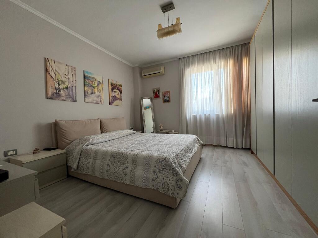 Apartament 2+1, Don Bosko!
