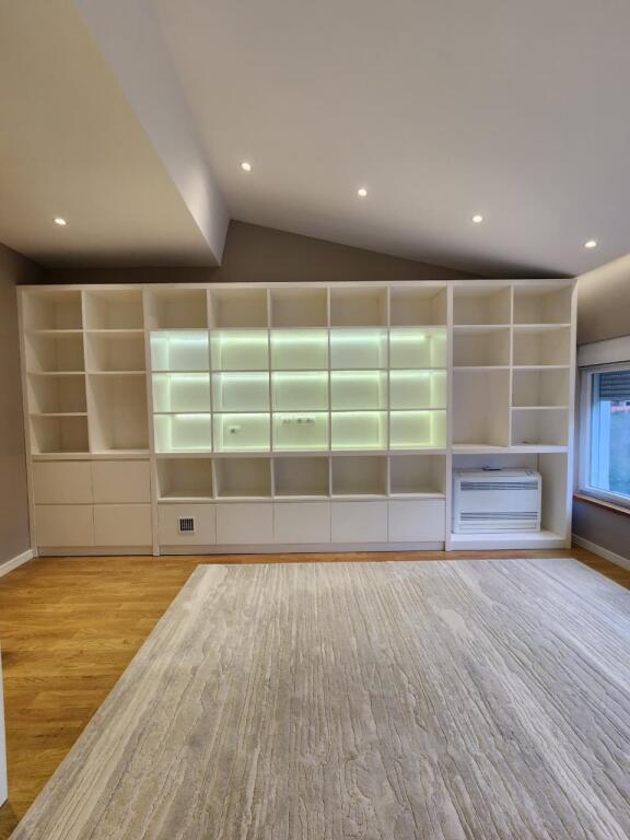 🏡 Vilë Moderne 2-Katëshe 📍Rezidenca Kodra e diellit 1 / Oborr Privat &amp; Parkim 3+1+3wc verandë&amp; oborr || 490.000eu