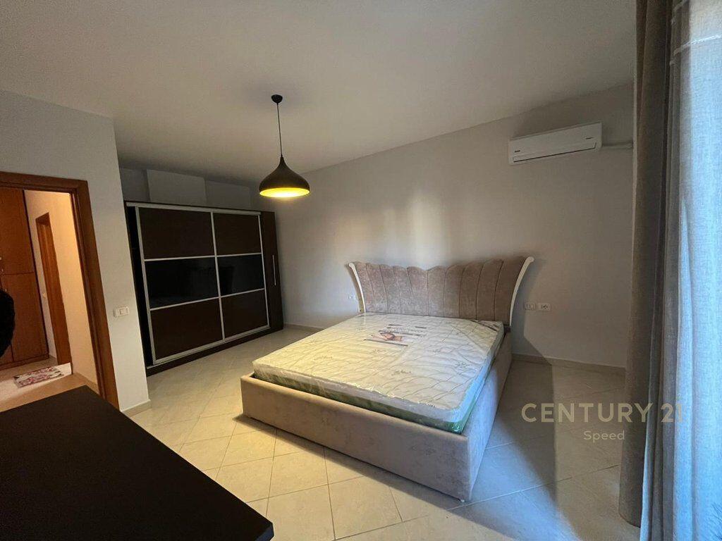 Appartamento 2+1+2 in Affitto vicino al Lago di Tirana!! 900 € /Mese