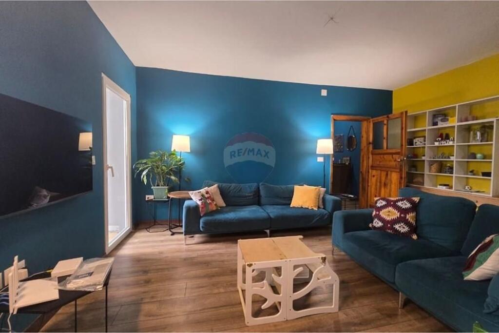 Apartament 2+1 per Qira ne Myslym Shyr!