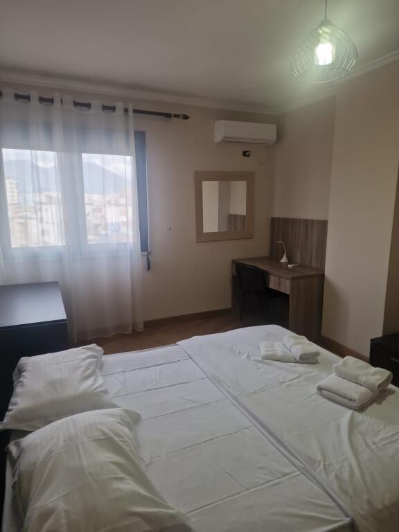 Shitet apartament eskluzive 2+1 ne Qender te Tiranes