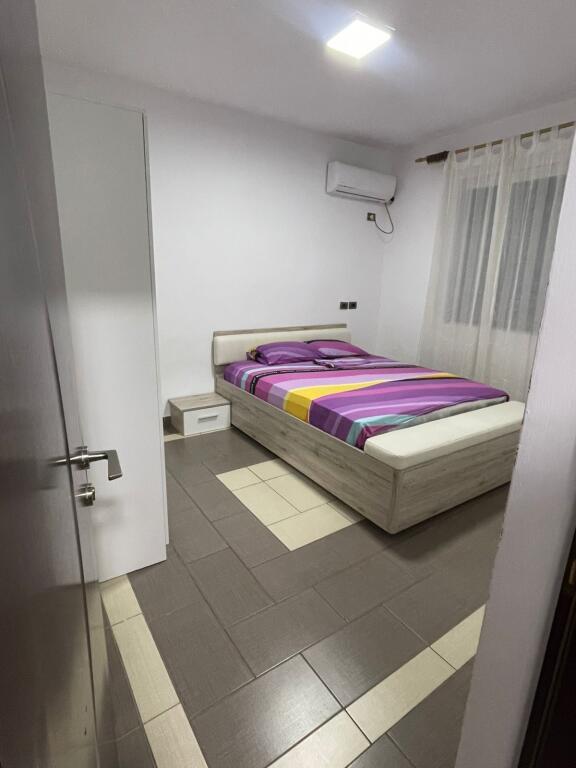 Apartament me qira 1+1 te Rruga e Durrësit!