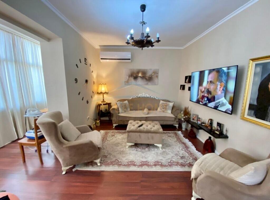 Shitet, Apartament 2+1+Garsoniere, Ambasada Amerikane, Tirane