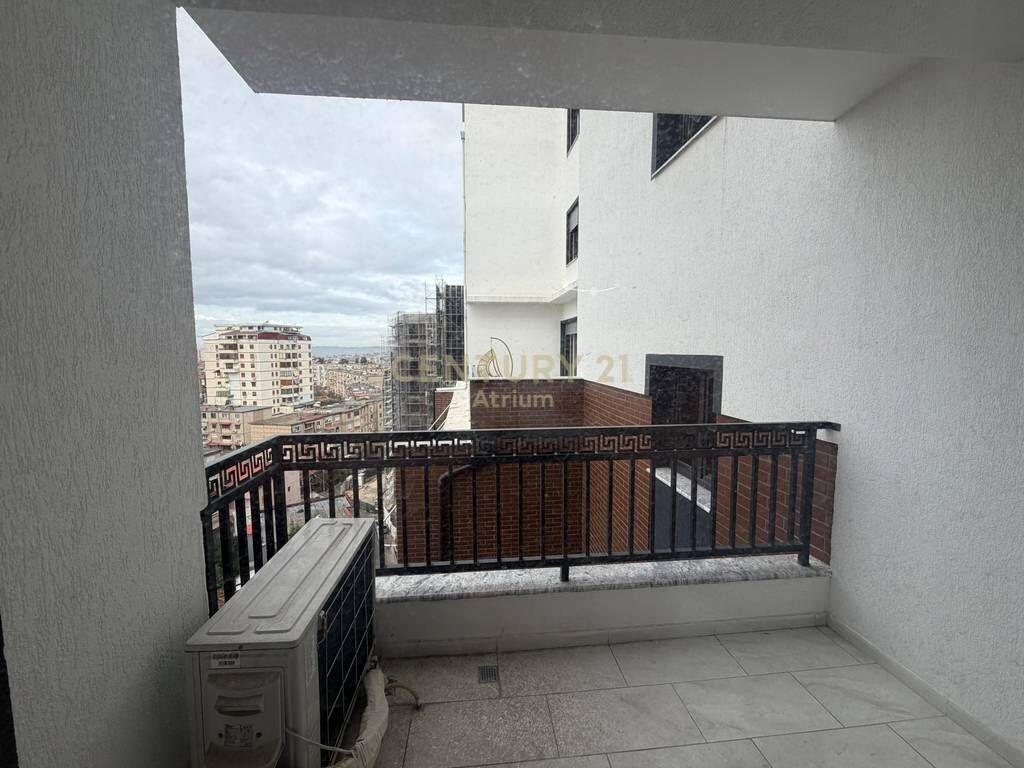 Don Bosko 2+1+2 Apartament me qera