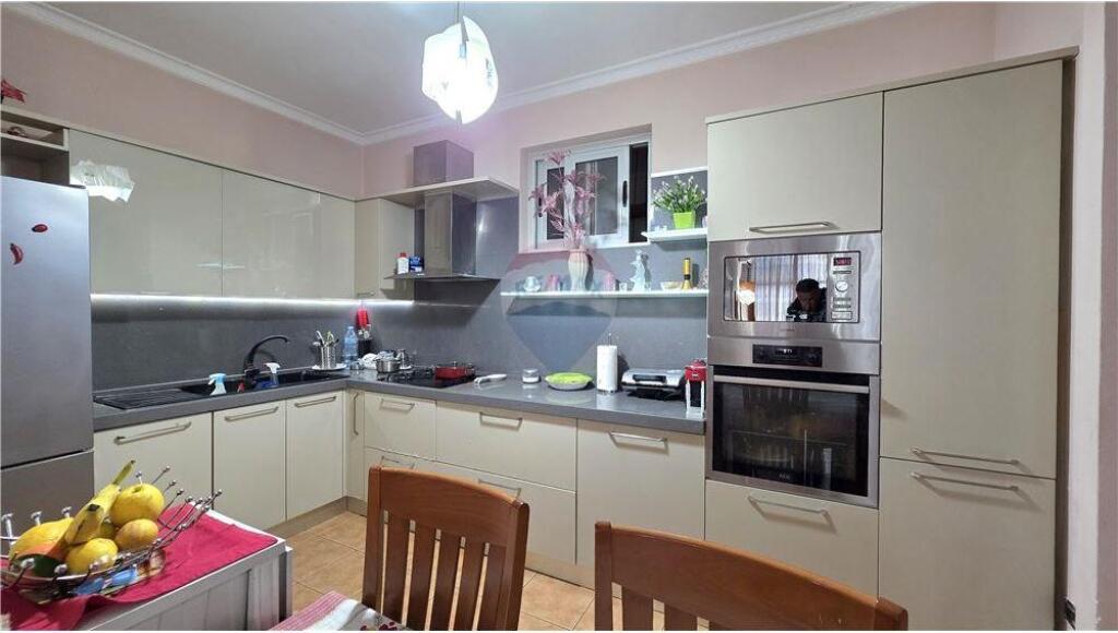 ✨ Apartament 2+1+2 për Shitje – Bulevardi “Ismail Qemali”, Vlorë