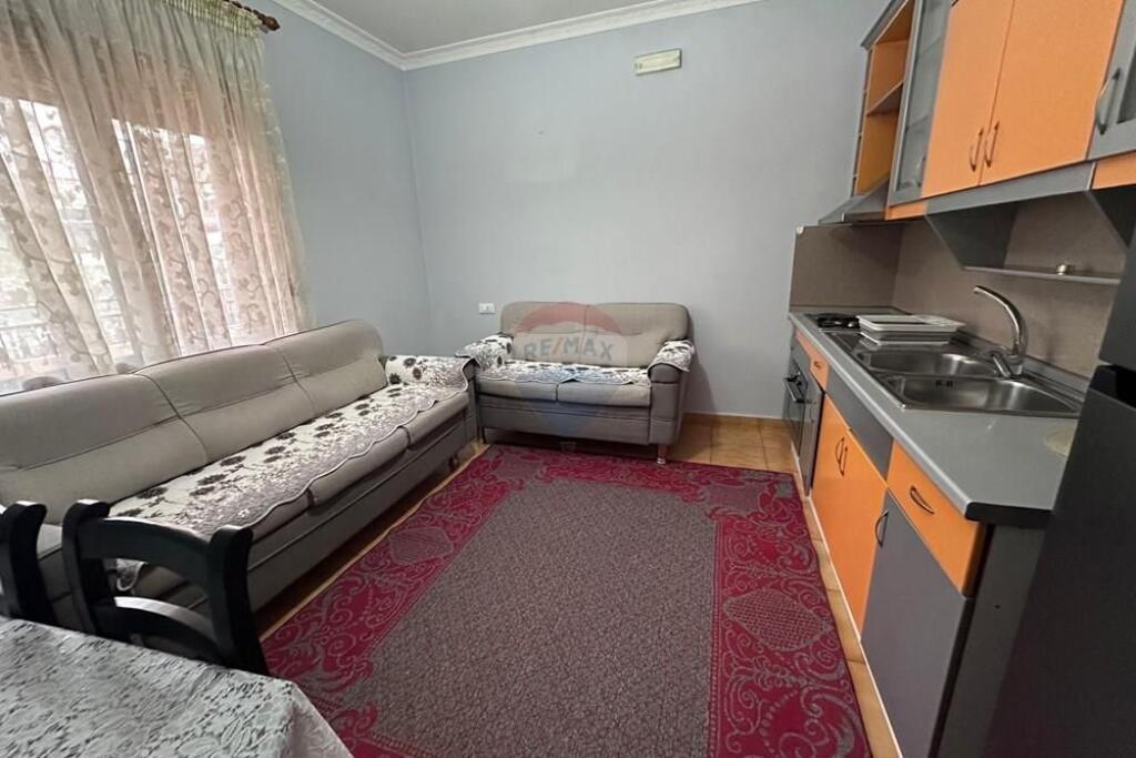 Apartament me qera 1+1+1 post parkimi Selite Tirane