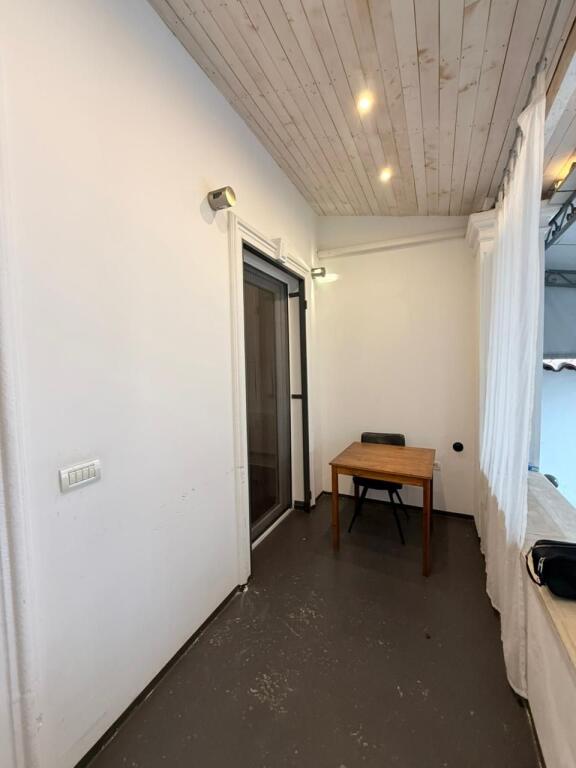 SHTEPI PRIVATE PER QERA TE GJIMNAZI PETRO NINI