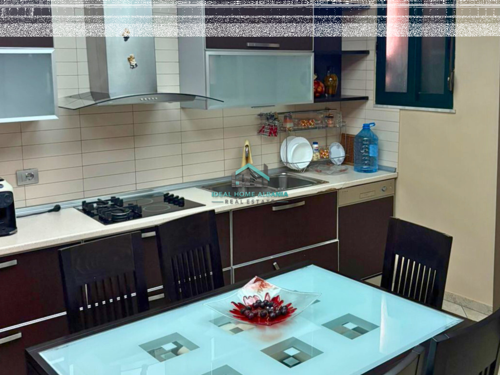 Apartament 2+1 Jepet me Qera – Zona Albano & Romina, Vlorë.