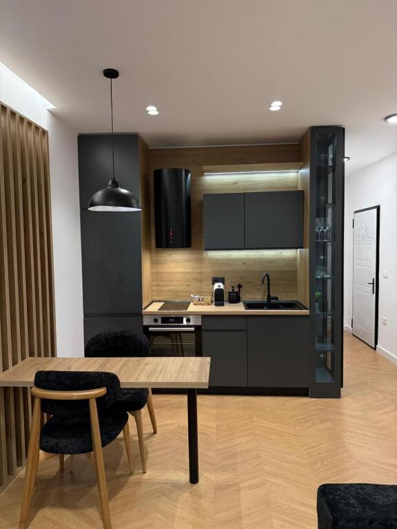 Apartament me qera - Kopshti Zoologjik