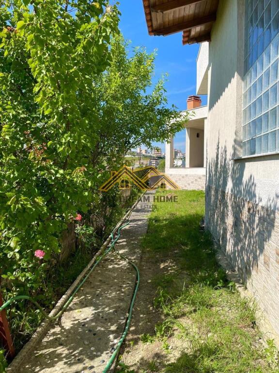 3-STOREY VILLA IN ARAPAJ – DURRES, FOR SALE !