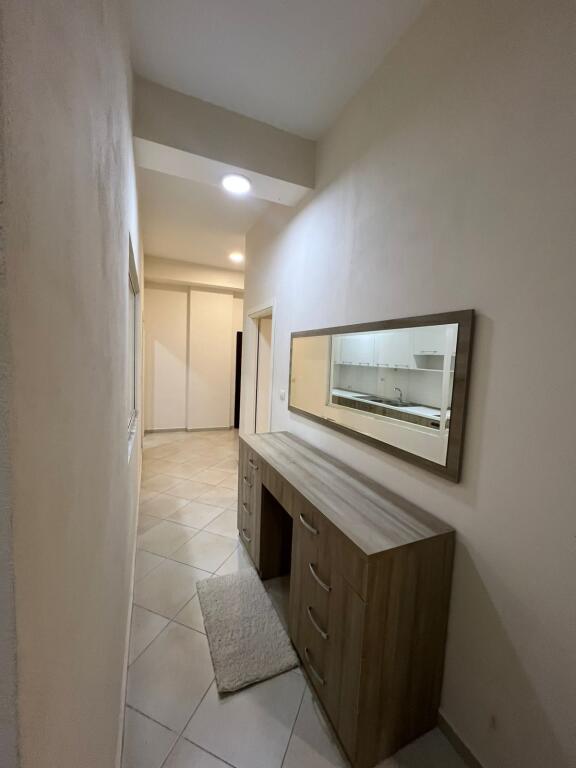 In Affitto Appartamento 1+1+1 Balcone