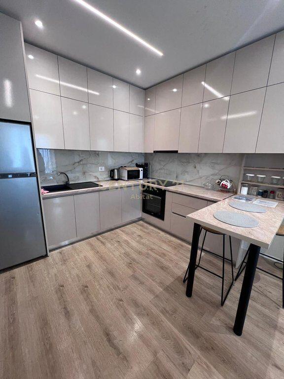 APARTAMENT 1+1 ME QIRA| MYSLYM SHYRI- pranë Rrugës së Kavajës