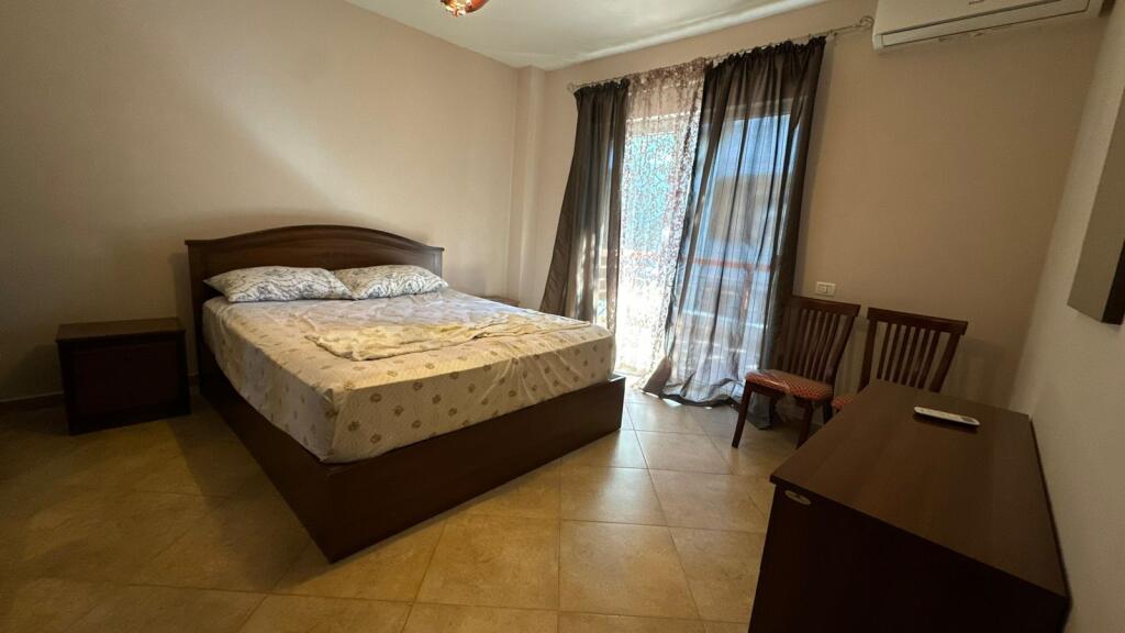 Apartament 2+1 per qira Liqeni Thate