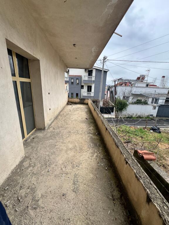 🏡 VENDESI PRIVATA SU DUE PIANI IN VENDITA – KODRA E PRIFTIT