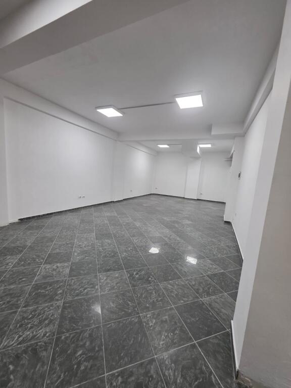 Business premises for rent in Kombinat
