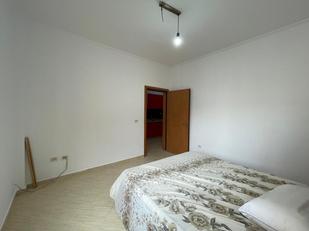 YZBERISHT APARTAMENT 1+1 PER SHITJE!
