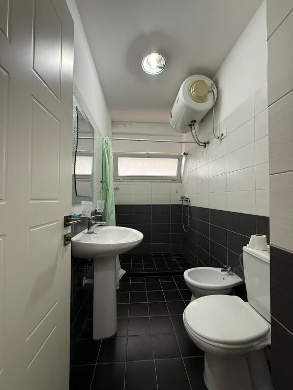 Shitet Apartament 2+1+2 Ne Yzberisht